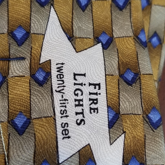 Lot of 4 Men's NWT / NWOT Silk Ties - Picture 9 of 16